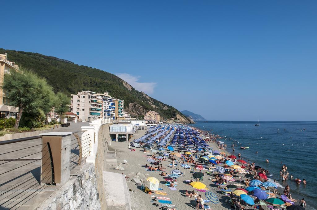 Residence Hotel Kriss Deiva Marina Exterior foto